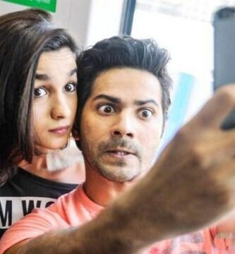 alia and varun dhawan. Couple poses for the best selfies